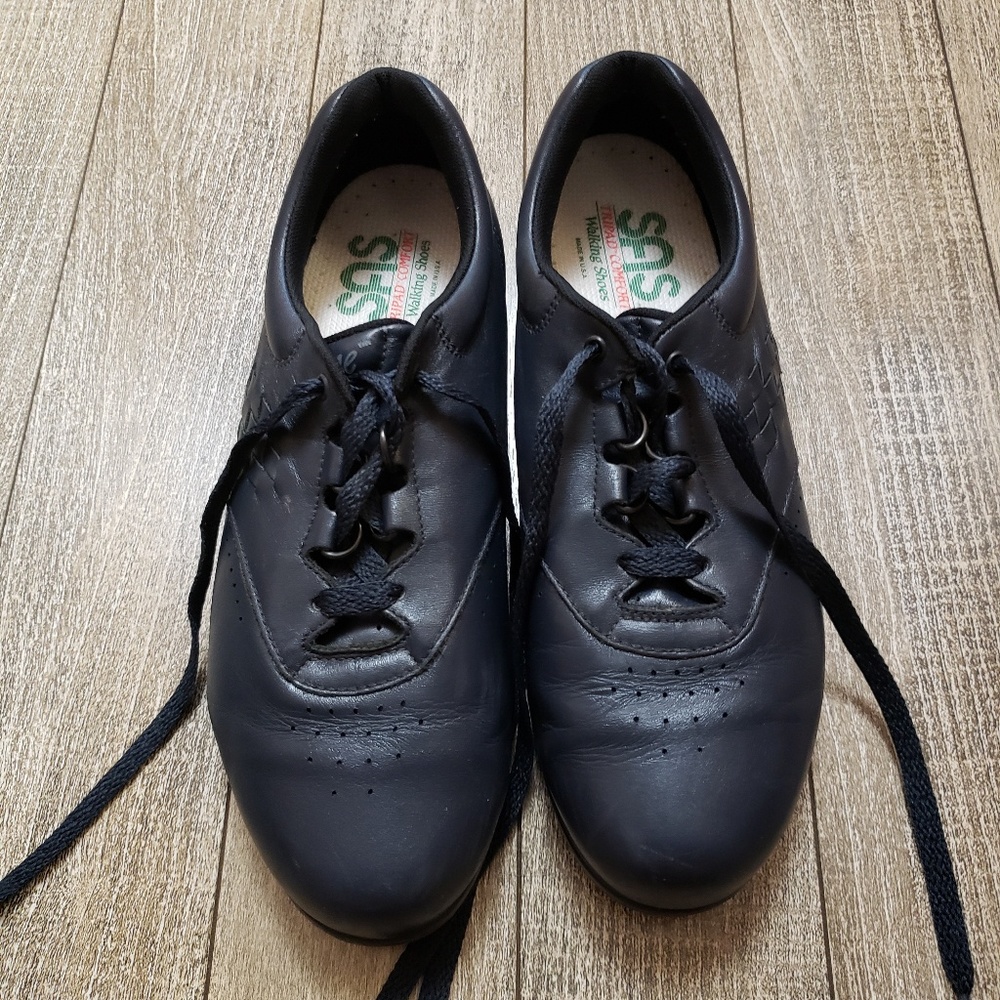 SAS Navy Blue tri pad comfort walking shoe SZ 8